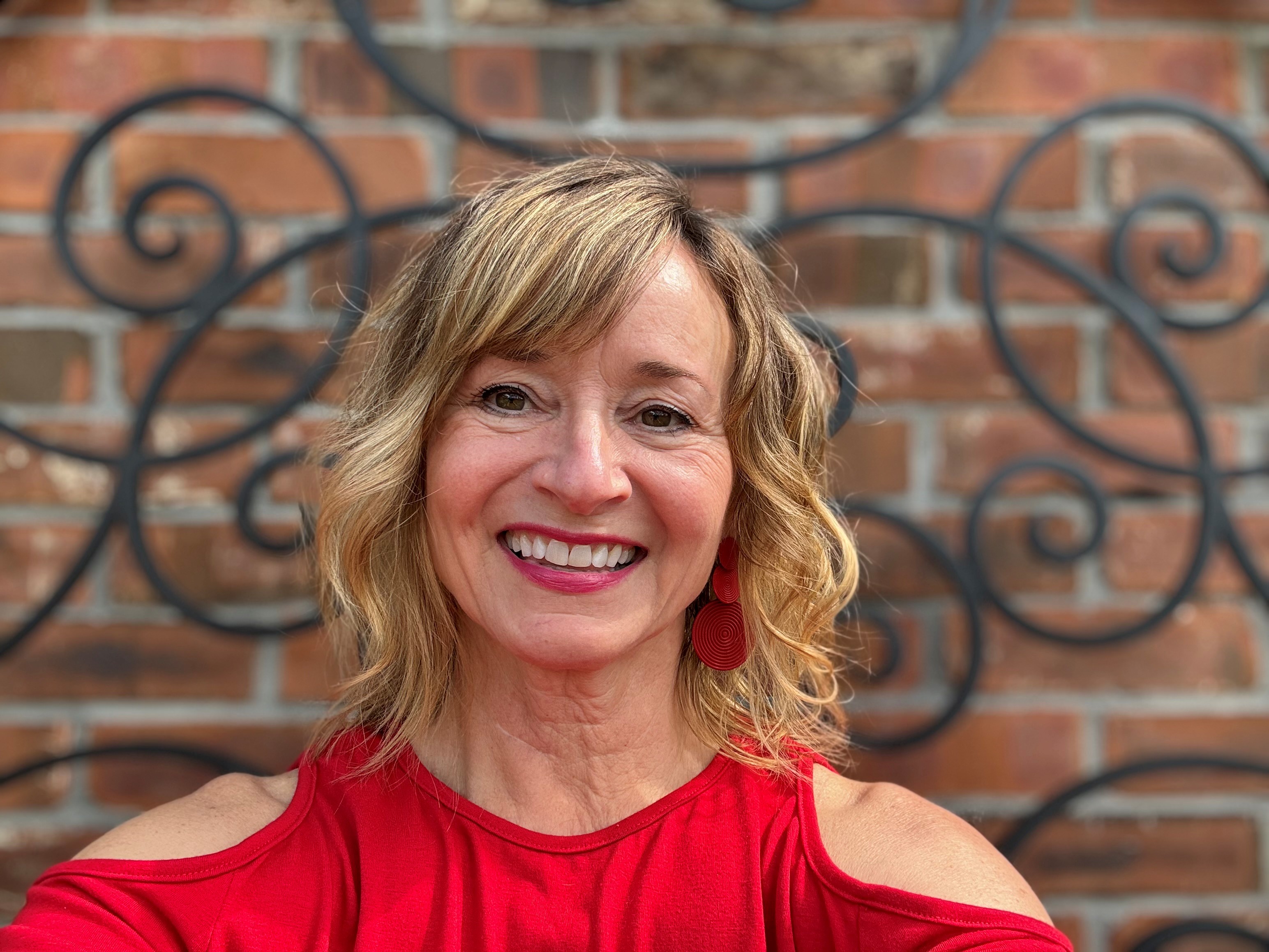 Lisha Headshot Feb 2026 1